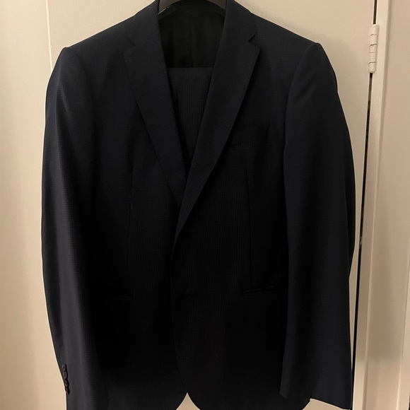 Armani Collezioni suit - 40 R. Navy blue with subtle check - Picture 2 of 4